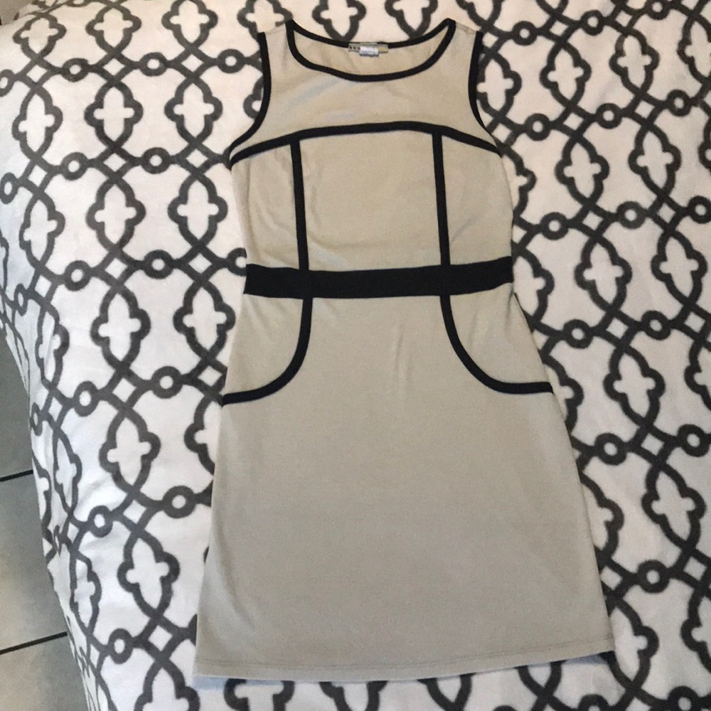 No Sleeve Dress